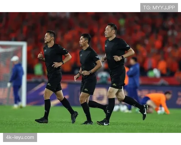 德甲官方宣布下赛季起将试用新的半自动越位识别技术